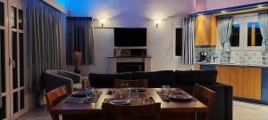 Kuchyň nebo kuchyňský kout v ubytování Sea View House + 20 fotografií