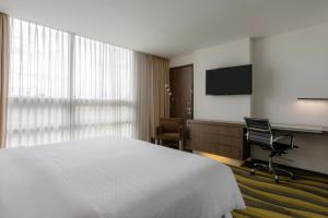 Sjónvarps- og/eða afþreyingartæki á Four Points By Sheraton Bogota