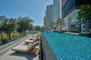 Bazén v ubytování Penang Marriott Hotel nebo v jeho okolí