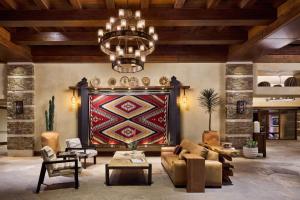 Posezení v ubytování The Ritz-Carlton, Dove Mountain