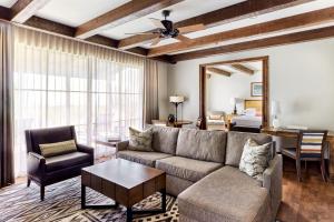 Posezení v ubytování The Ritz-Carlton, Dove Mountain