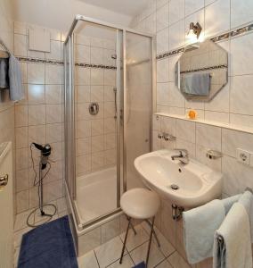 Koupelna v ubytování Landhaus Cornelia