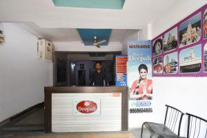 Lobby eller resepsjon på SPOT ON 64570 Hotel Deepali Lodging