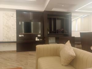 贾巴尔普尔HOTEL KADAMB TREE的相册照片
