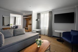 Posezení v ubytování Edinburgh Marriott Hotel Holyrood