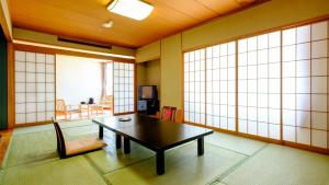 A seating area at Fuyo Bekkan