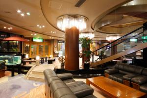 A seating area at Fuyo Bekkan