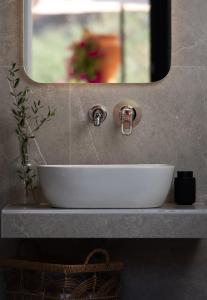 Gallery image of Lithos Villas Apollon in Sikia