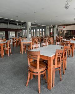 Εστιατόριο ή άλλο μέρος για φαγητό στο Neo Cempaka Hill Hotel Jember