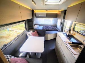 Glamping Beit Yanai客房内的一张或多张床位