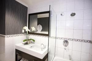 Bagno di Distinction Coachman Hotel, Palmerston North
