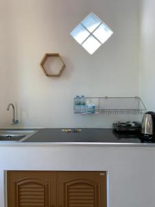 Kuchyň nebo kuchyňský kout v ubytování Spiral Resort + 51 fotografií