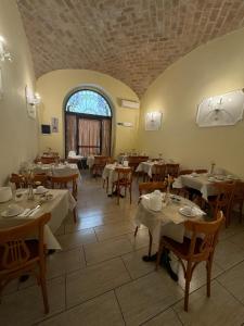 Restaurace v ubytování Hotel RomAntica
