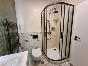 Kúpeľňa v ubytovaní 7th Heaven Apartment close to metro and center
