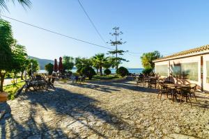 Gallery image of Blue Hug Apartments in Plataria