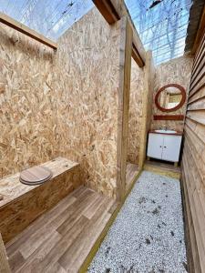 Gallery image of Cabane en forêt la mechta in Bologne