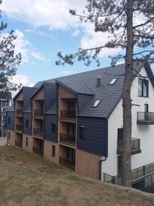 Budova, v ktorej sa apartmán nachádza