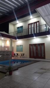Casa con piscina y balcón en Um lugar calmo e aconchegante, en Manaus