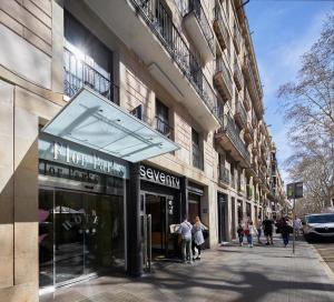 a store front of a building on a city street at Flor Parks in Barcelona