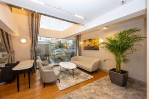 Posezení v ubytování Baver Hotel