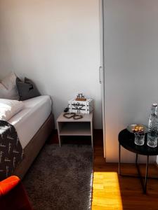 Katil atau katil-katil dalam bilik di GLOCKNERALM - HIKING- and SKIHOTEL exklusively accessible by cable car