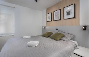 Ένα ή περισσότερα κρεβάτια σε δωμάτιο στο Pet Friendly Apartment +11 φωτογραφίες