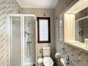 Bagno di Apartamento acogedor cerca del mar en Fornells