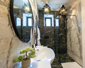 Ένα μπάνιο στο Barrique Apartament +25 φωτογραφίες