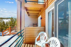 Balkón nebo terasa v ubytování Timber Ridge 504B