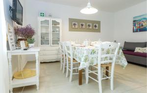 Φωτογραφία από το άλμπουμ του Stunning Home In Novalja With Wifi σε Novalja