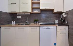 Φωτογραφία από το άλμπουμ του Stunning Home In Novalja With Wifi σε Novalja
