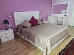 Letto o letti in una camera di Hotel & Restaurant White City