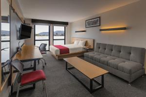 Χώρος καθιστικού στο City Express by Marriott Oaxaca