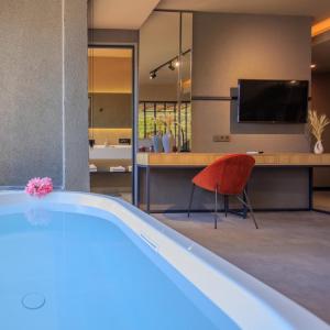 TV a/nebo společenská místnost v ubytování Mesken otel + 6 fotografií