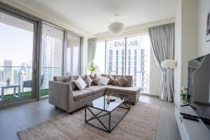 Luxury 3 Bed Retreat with Burj & Fountain views