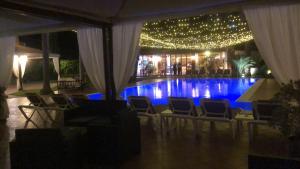 The swimming pool at or close to Hotel Redebora