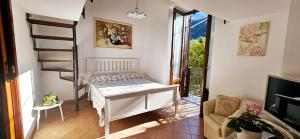 Μια τηλεόραση ή/και κέντρο ψυχαγωγίας στο Anthea Sorrento