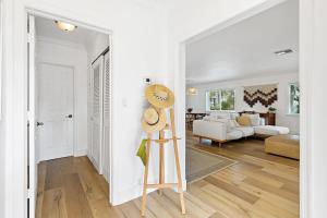 Posezení v ubytování Spacious Beach Apt in Las Olas Blvd