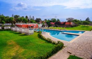Bazén v ubytování Hacienda San Juan Resort nebo v jeho okolí