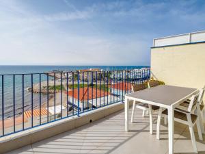 A general sea view or a sea view taken from Az apartmant