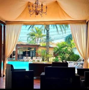 The swimming pool at or close to Hotel Redebora