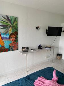 En tv och/eller ett underhållningssystem på Studio vue mer
