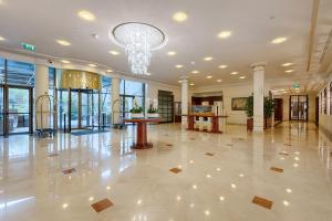 Vstupní hala nebo recepce v ubytování Evergreen Laurel Hotel
