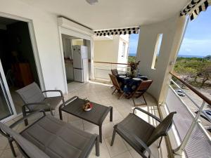 Μπαλκόνι ή βεράντα στο Appartement - Vue mer et montagne