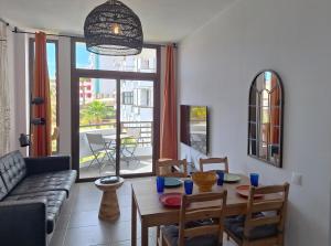 Posezení v ubytování Stylish 2-Bedroom Apartment Yumbo