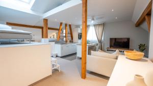 TV a/nebo společenská místnost v ubytování Hotel & Restaurant Rössli