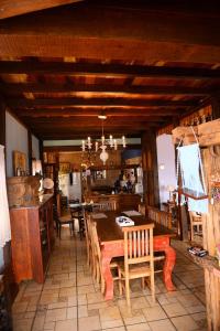 Pousada Residência Balestra餐厅或其他用餐的地方