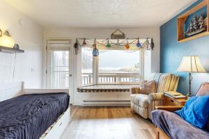 Χώρος καθιστικού στο Neskowin Resort Unit #203