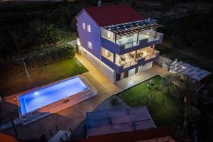 Bazén v ubytovaní Villa Jelena alebo v jeho blízkosti