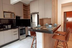 A cozinha ou cozinha compacta de Super central e com muito charme mais 13 fotos